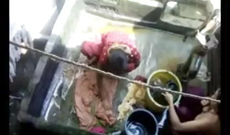 एक साथी यात्री के सेक्सी फिल्म हिंदी फिल्म साथ एक ट्रेन में आकस्मिक सेक्स