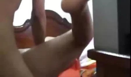 बेटा हिंदी वाली सेक्सी मूवी अपनी मां को पीटता है