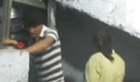 डारसिया ली हिंदी फिल्म सेक्सी दिखाओ ने अपने प्रेमी से मिलने की तैयारी की