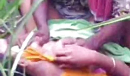 क्रॉच तक हिंदी सेक्सी फिल्म ब्लू पिक्चर पहुंच खुली है