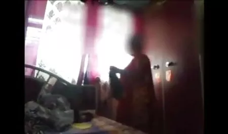 परिपक्व सेक्सी फिल्म फुल stepdad एक बड़ा मोटा मुर्गा के साथ युवा सौतेली बेटी fucks