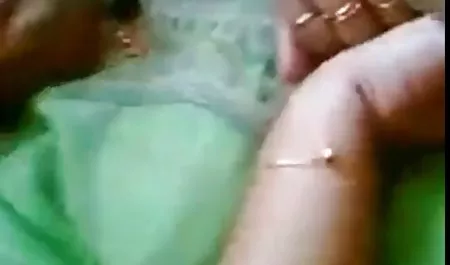 Fetishhist सेक्सी बीएफ हिंदी फिल्म में एक कुतिया गड़बड़