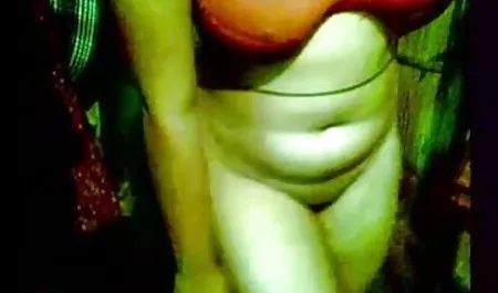 दो स्ट्रिपर्स और मद्रासी फिल्म सेक्सी चिक