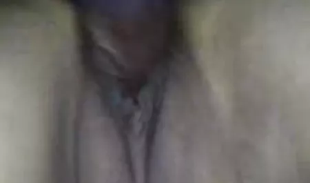 बेटा बाथरूम में माँ को सेक्सी पिक्चर दिखाइए चोदता है