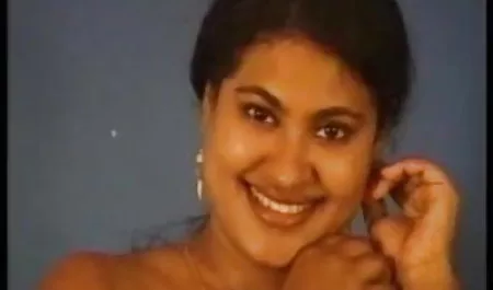 सेक्स ट्रेनर और इंग्लिश पिक्चर दिखाइए सेक्सी नए लोग
