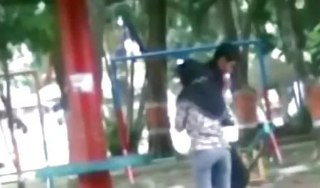 युगल बिस्तर पर लेटे सेक्सी में हिंदी पिक्चर फिल्म हुए