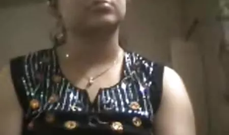 एश्ले हॉलीवुड सेक्सी वीडियो पिक्चर इन अर्थली पैराडाइज़