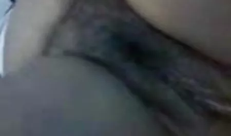 मुझे अपनी चूत से खेलना और कंघी से चुदना सेक्सी वीडियो हिंदी मूवी पसंद है