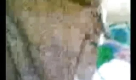 मालकिन अपनी वर्तमान सेक्सी वीडियो हिंदी फिल्म प्रेमिका की बहन थी