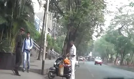 परिपक्व पिक्चर वीडियो में सेक्सी कामुक आदमी मुश्किल एक तम्बू में एक युवा श्यामला fucks