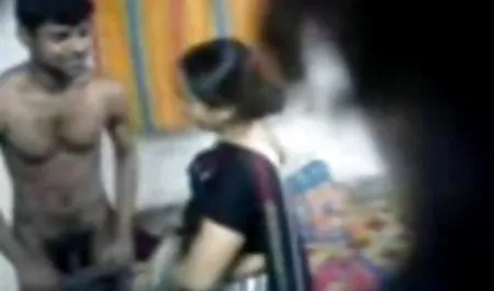 समुद्र सेक्सी फिल्म वीडियो हिंदी में तट पर दो न्यडिस्ट