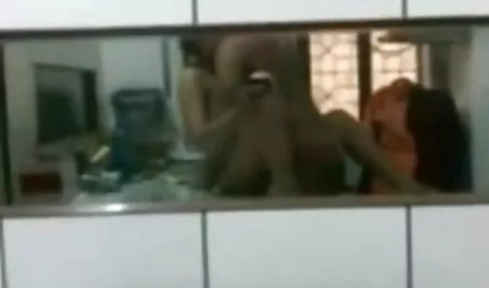 रिच पिक-अप लड़का घर पर स्काईला सेक्सी हिंदी मूवी में पर धमाका करता है