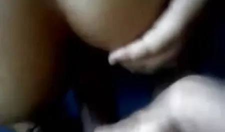एक युवा कुतिया ने गलती से वियाग्रा खा लिया और वासना से सेक्सी मूवी हिंदी मूवी जलते हुए, अपने दोस्तों को फोन किया, और मांग की कि वे सभी छेदों में उसे गंदा और कठिन बकवास करें। 15 मिनट के बाद, लोग पहले से ही उसके साथ थे