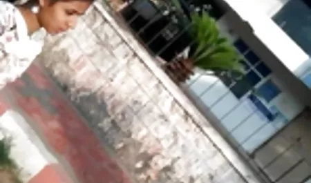बॉयफ्रेंड सुंदर भूरा सेक्सी फिल्म हिंदी मूवी बालों वाली क्लारा