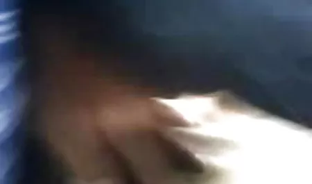 मनोरंजन के लिए पिताजी पूरी सेक्सी फिल्म को पकड़ा, लेकिन हार नहीं मानी