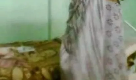 वेश्या सेक्सी इंग्लिश पिक्चर दिखाइए छिपी
