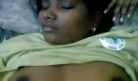 पूरे सेक्सी फिल्म नई वाली सहिजन को निगल जाता है