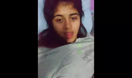 सेक्सी ब्लौंडी अभी आया सेक्सी फिल्म सेक्सी हिंदी फिल्म और उसने तुरंत अपने दोस्त के बेटे की चुदाई की