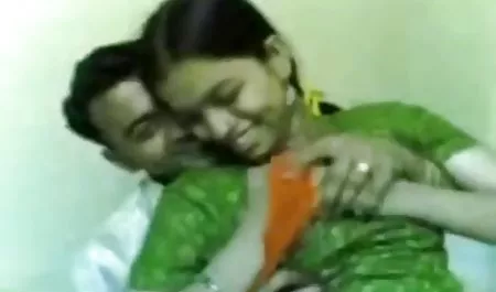 दो ग्रे बालों ट्रिपल सेक्सी हिंदी फिल्म वाली दोस्तों एक सुंदर लड़की बकवास