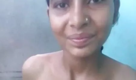 वैलेरी गोमेज़ के साथ पहला टेलीविजन मैथुन सेक्सी फिल्म हिंदी में वीडियो में