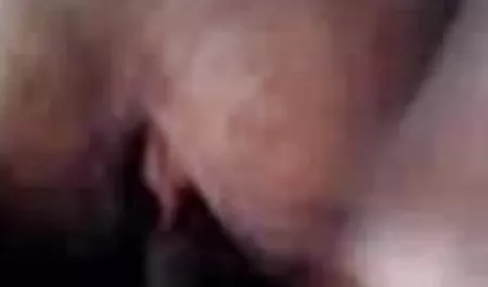 बहते पानी के नीचे एक शॉवर कमरे में तला हुआ जुनून सेक्सी हिंदी बीएफ फिल्म