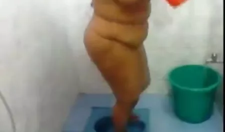 सुंदर blondie एक संकीर्ण गुदा और लोगों के साथ fucks में उसकी जाँघिया सेक्सी पिक्चर हिंदी मूवी भरवां
