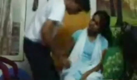 रेड इंडियन कुतिया स्ट्रैपआन पर डाल दिया और उसके दोस्त को गड़बड़ कर सेक्सी मूवी पिक्चर हिंदी दिया